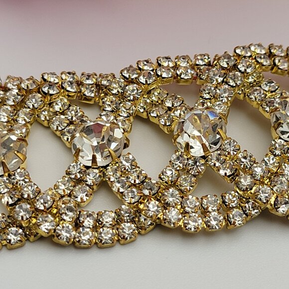 Vintage Gold Tone Clear Crystal Statement Chain Bracelet 7" Fold Over Clasp - Picture 3 of 15